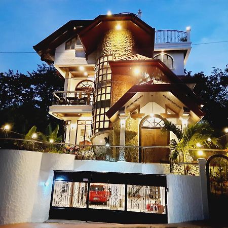 El Castillo Bed And Breakfast Angono Exterior photo